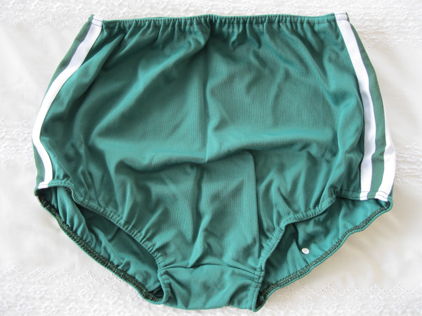 Girls Classic BLACK (LARGE -Size 28) Gym Knickers (Athletics Shorts/ Underwear) BY GYMPHLEX