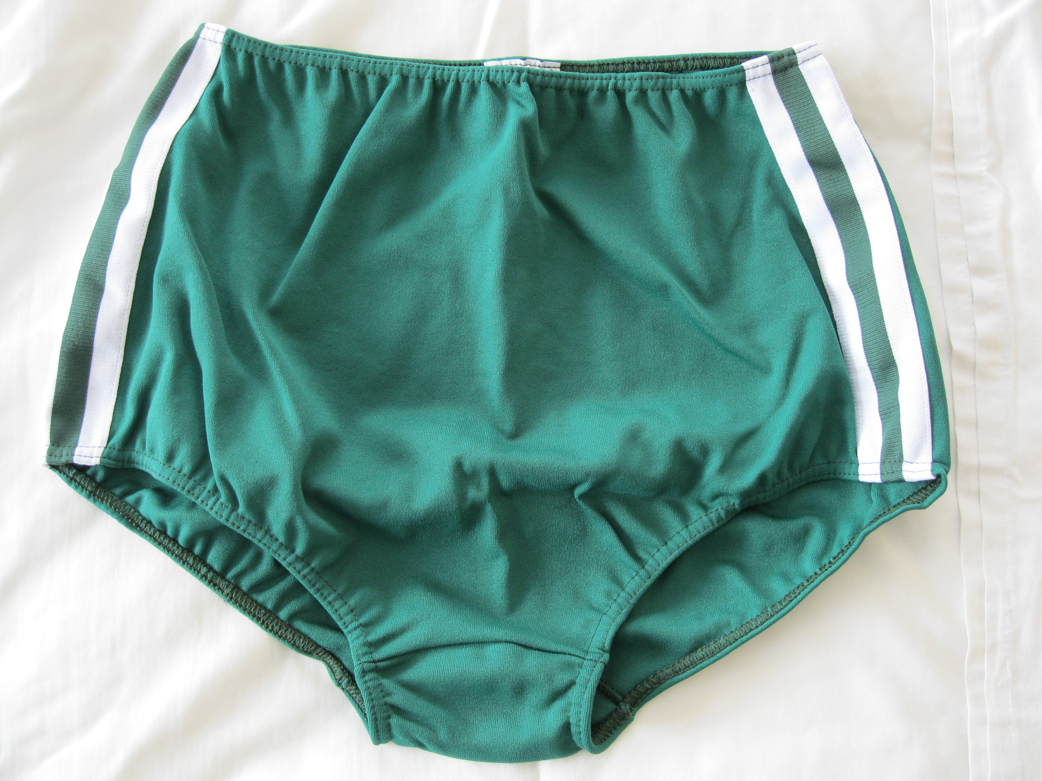 Girls Classic BOTTLE GREEN (LARGE -Size 28) Gym Knickers (Athletics  Shorts/Underwear) BY GYMPHLEX
